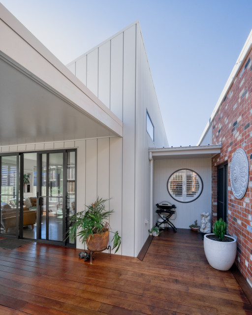 PERTOBE contemporary-fasad
