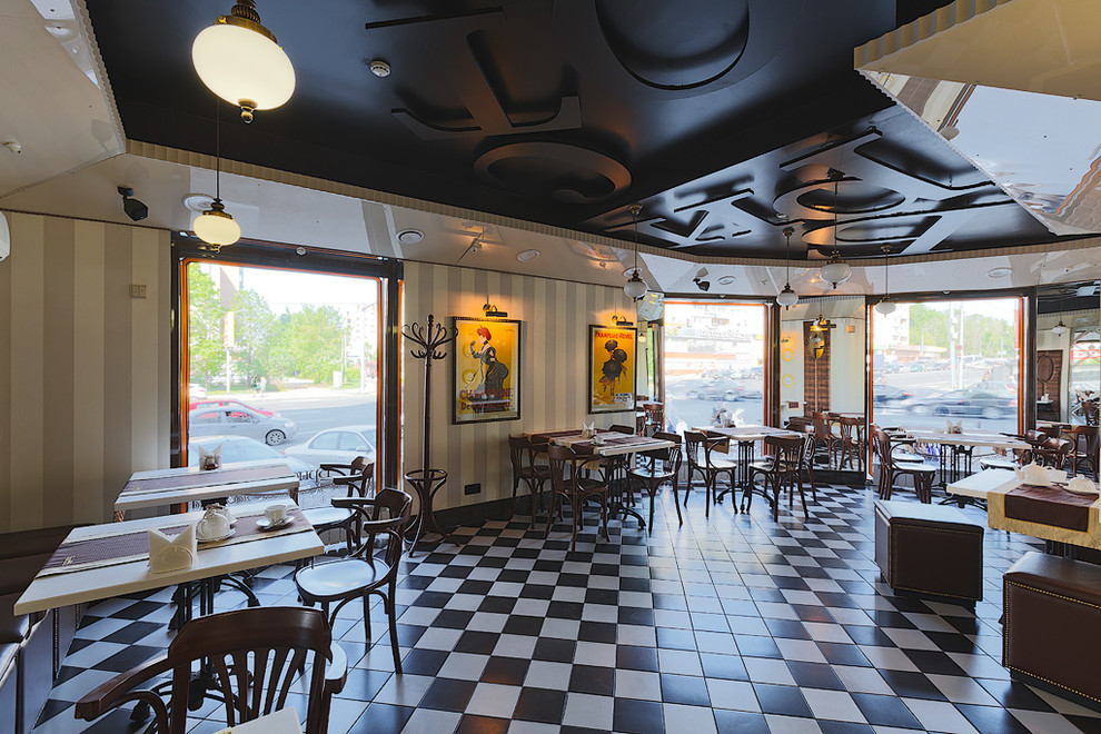 Интерьер кафе "Бристоль" в Казани