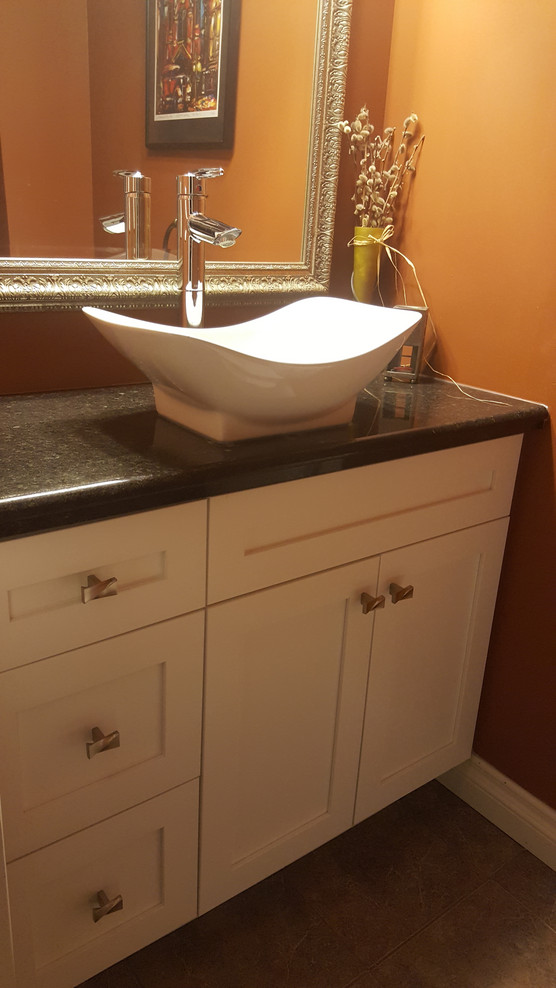 Transitional home design photo in Toronto