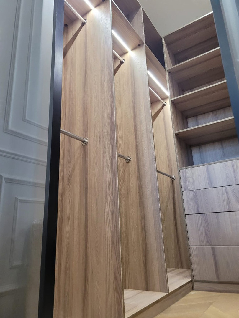 Гардеробные с подсветкой