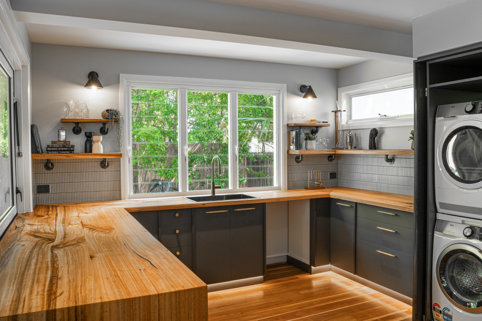 Traditional laundry room in Brisbane.
