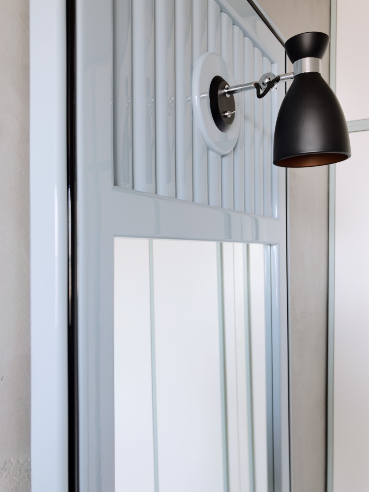 Зеркала с резьбой