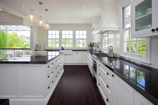 Hampton style interior design - Beach Style - Kitchen ...