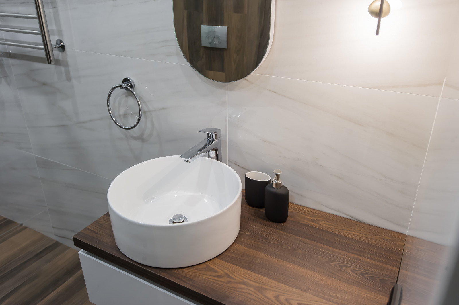 Квартира в современном стиле с зелёной спальней