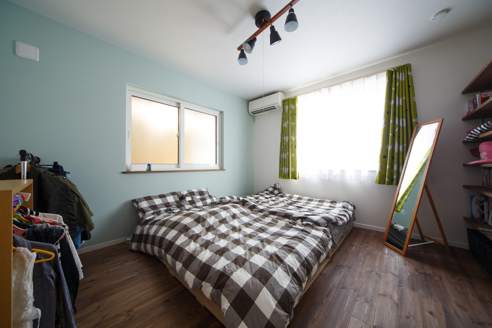 他の地域にある北欧スタイルのおしゃれな寝室のレイアウト