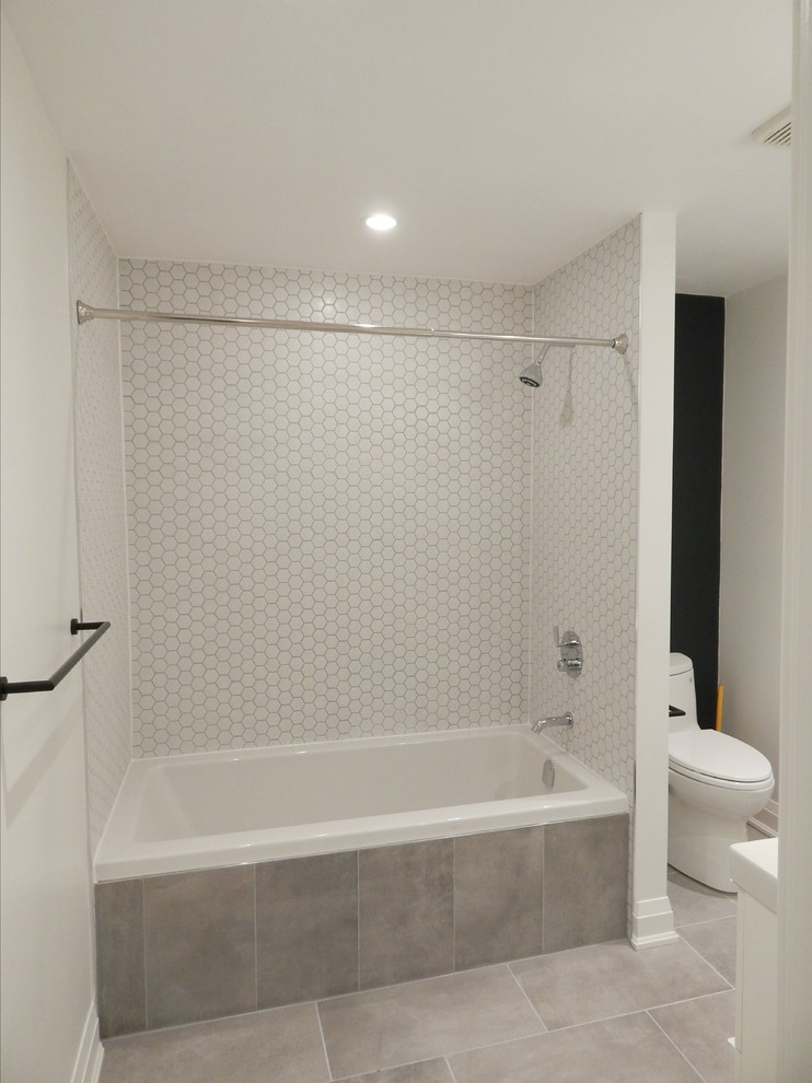 Inspiration pour une salle de bain minimaliste.