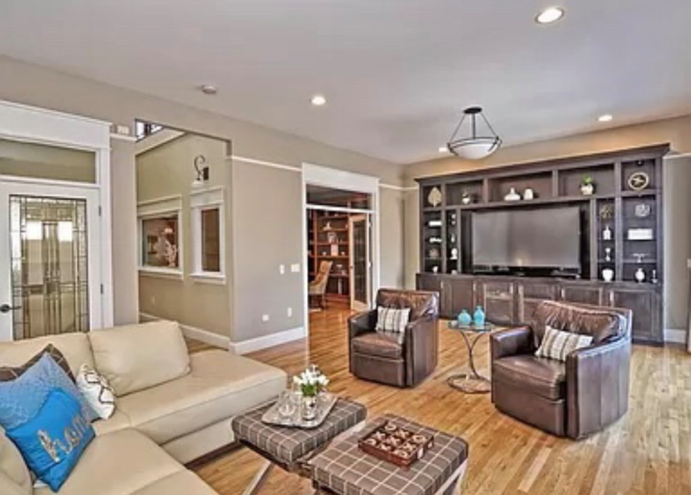 5000+ sq ft craftsman new home.