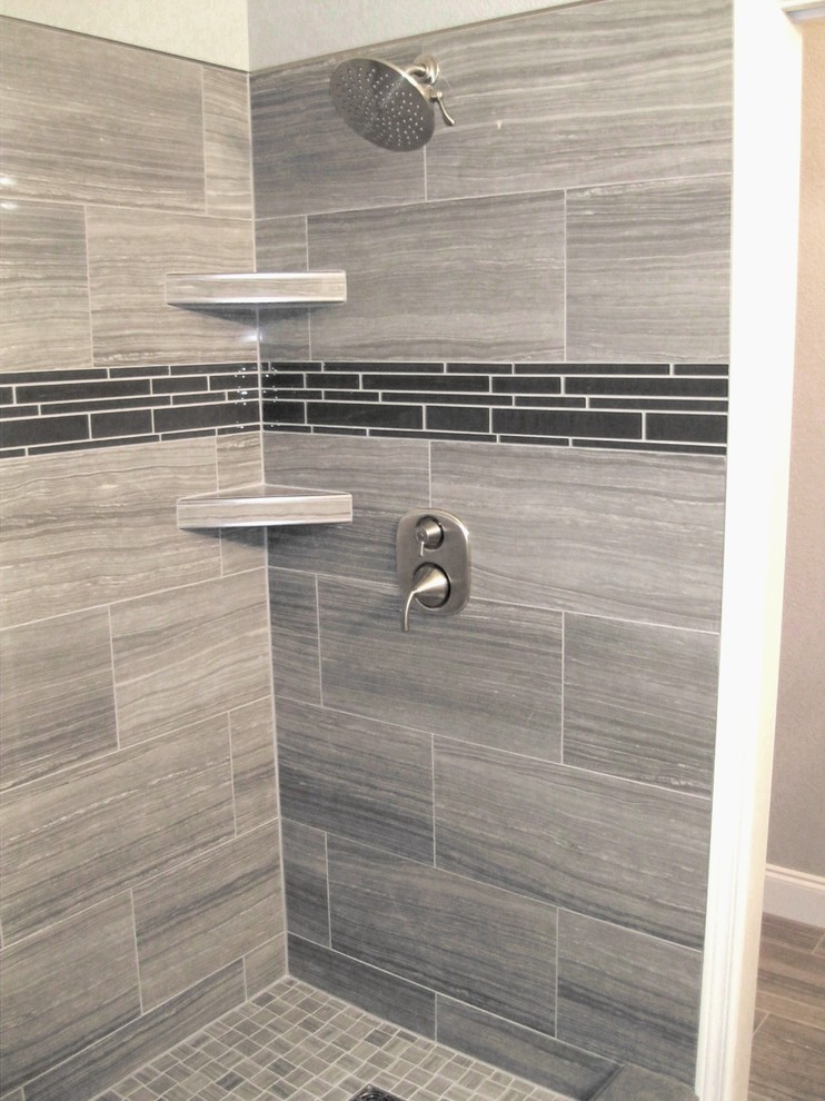 Custom Shower with Countertop Salt Lake City by JC JACOBS CARPET