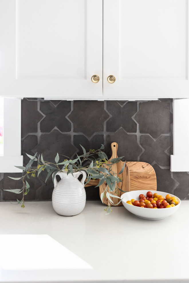 Inspiration for a transitional home design remodel in Phoenix