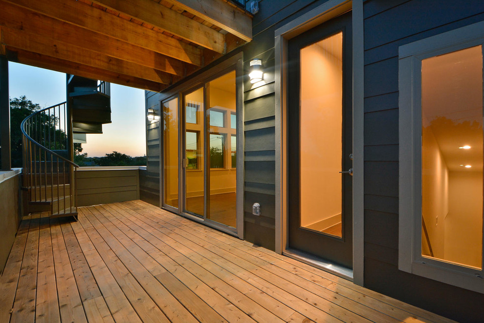 Inspiration for a modern home design remodel in Austin