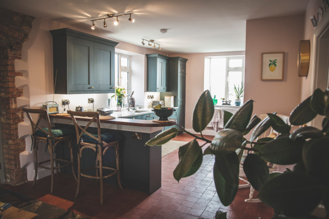 Dark Green Shaker Kitchen transitional-kitchen
