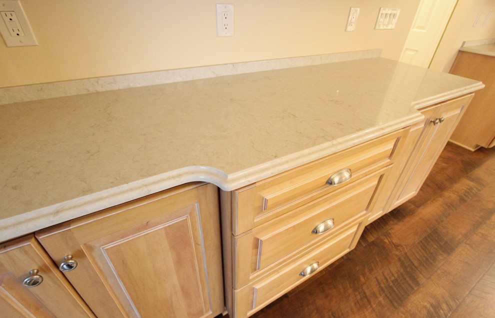 Knotty Alder Peppercorn Island with Taj Royal Quartz Countertop