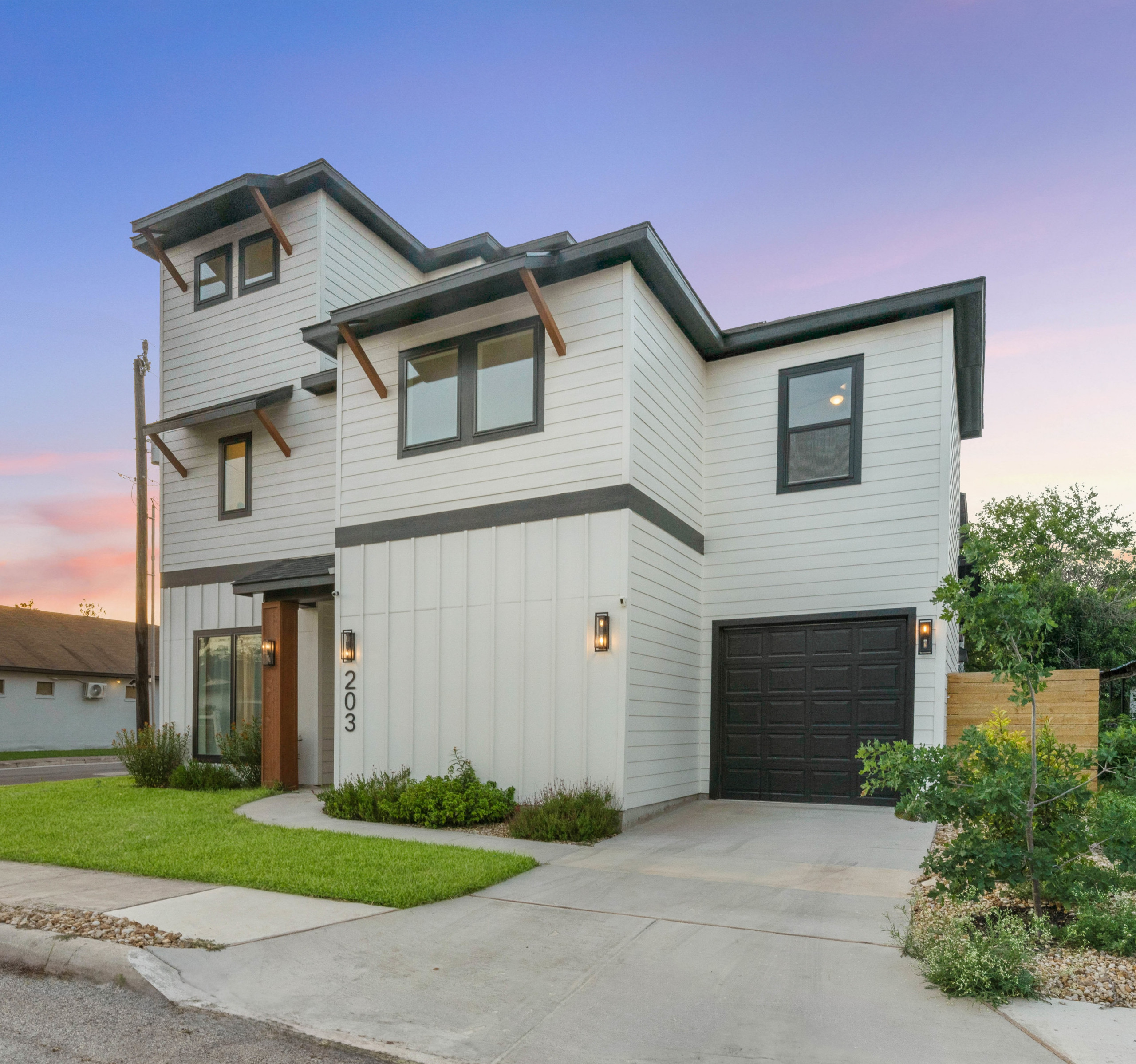 Example of an arts and crafts exterior home design in Other