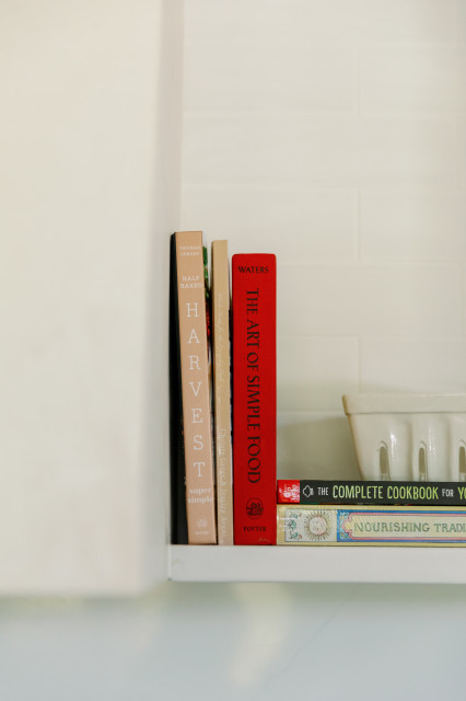 Sutton Kitchen transitional-kitchen
