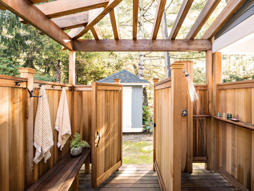 Example of a transitional deck design in Boston