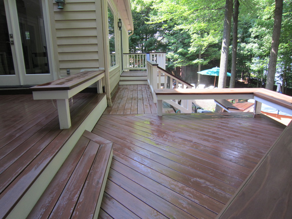 Backyard deck photo in Indianapolis