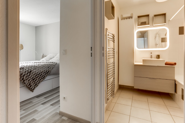 Coup de jeune aux Chartrons modern-bathroom