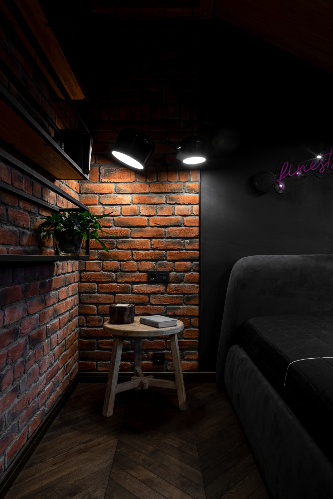 Фрагмент спальни на мансарде