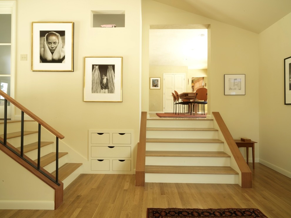 This is an example of a contemporary staircase in Burlington.