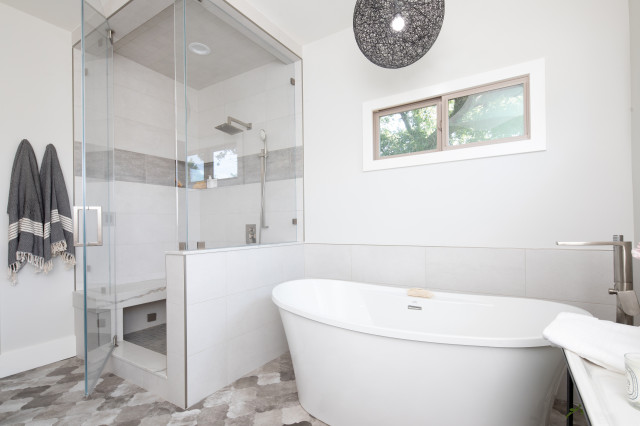 Altadena modern-badezimmer