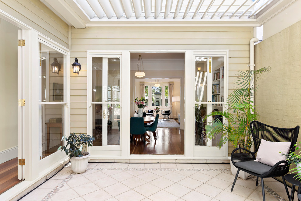 This is an example of a traditional conservatory in Sydney.