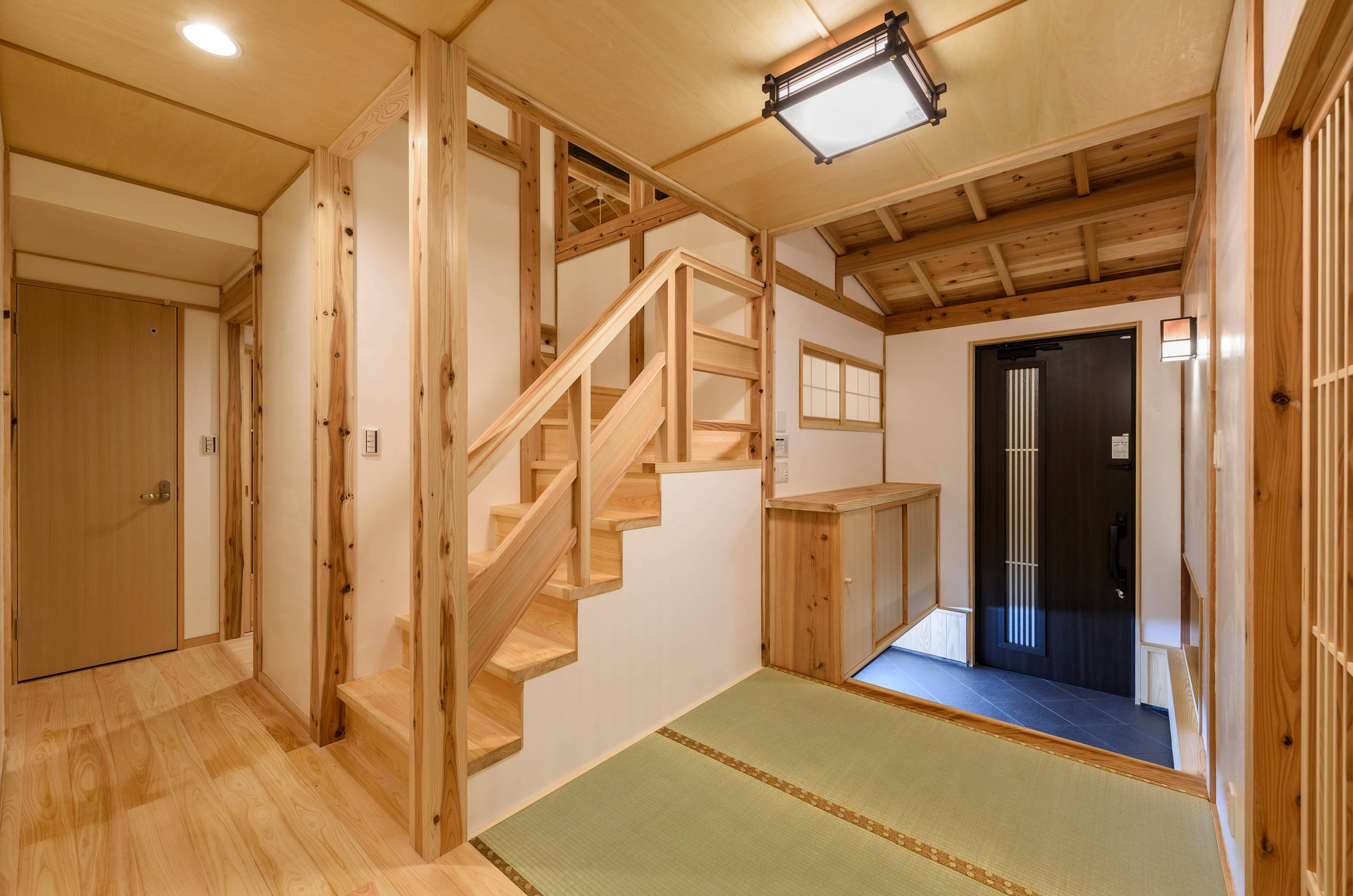 和風のおしゃれな階段照明の画像 75選 - 2025 年 12月 | Houzz (ハウズ)