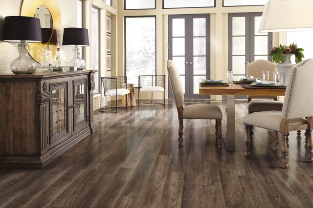 laminate flooring in kitchen and dining room
