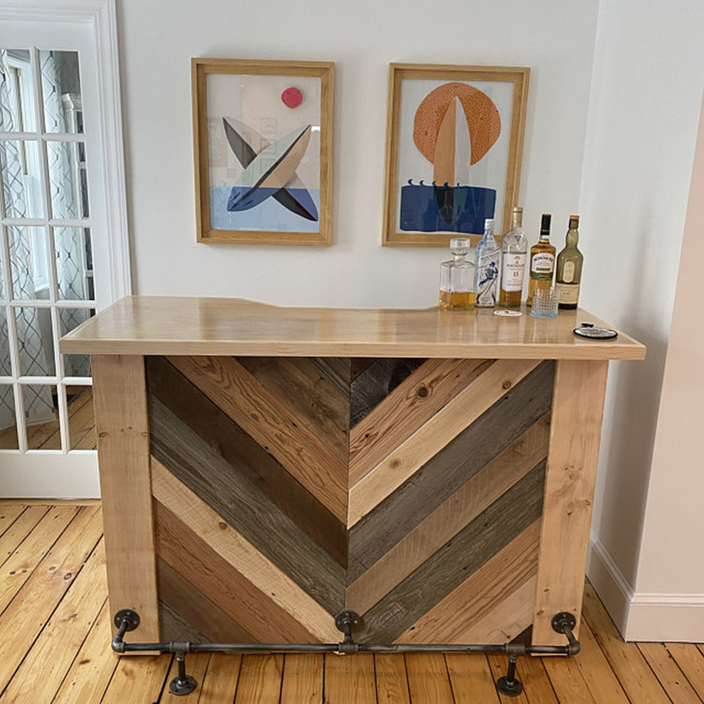 Reclaimed Wood Accents Home Bar Shabbychic Style Home Bar