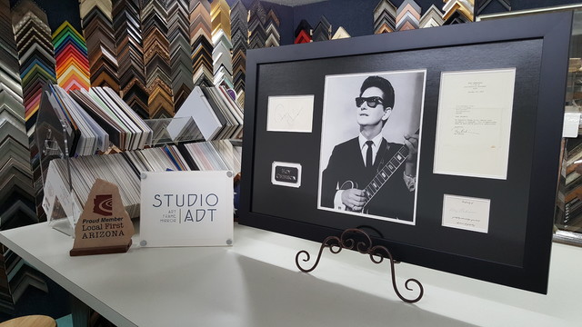 Shadowbox frames minimalistisch-arbeitszimmer