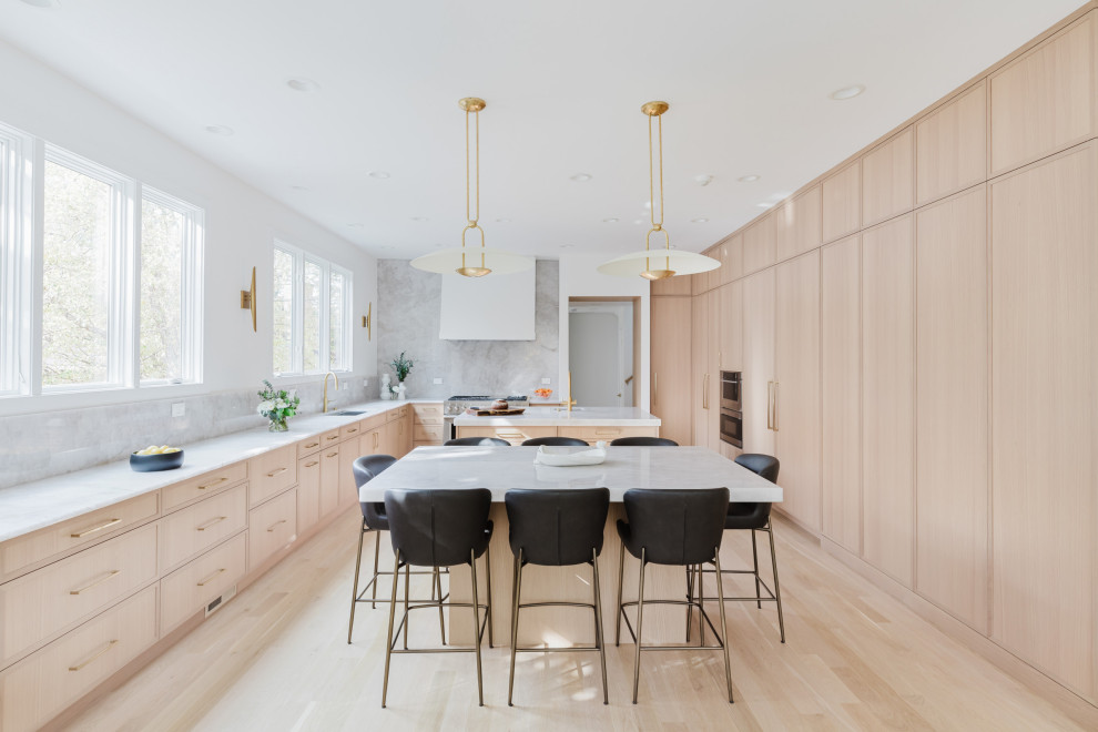 Bright Open Kitchen with Warm Wood Tones