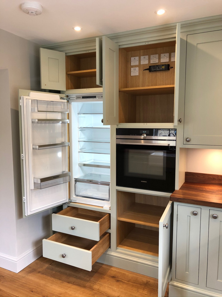 In Frame Shaker Kitchen