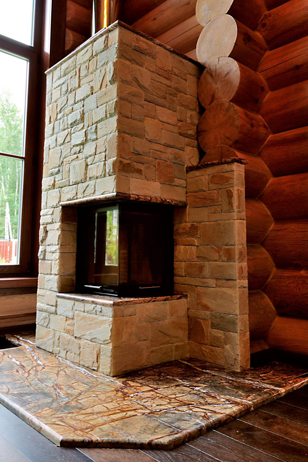 Камин в деревянном доме