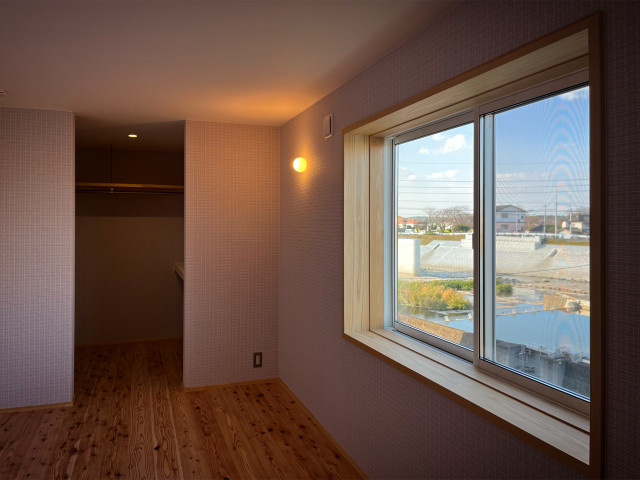 泗水町の住宅 giapponese-moderno-camera-da-letto