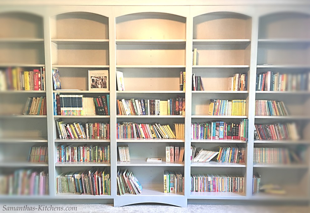Inspiration for a mid-sized transitional carpeted home design remodel