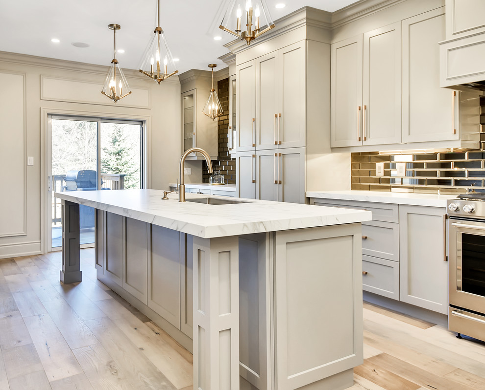 Inspiration for a transitional kitchen remodel in Toronto