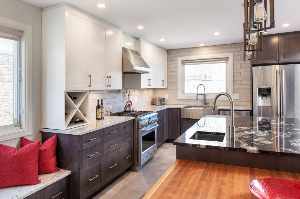 Transitional kitchen photo in Ottawa