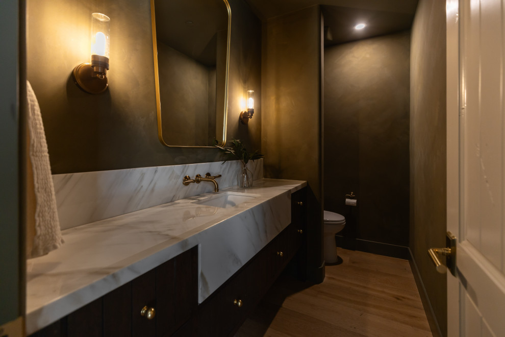 Inspiration for a transitional home design remodel in Phoenix