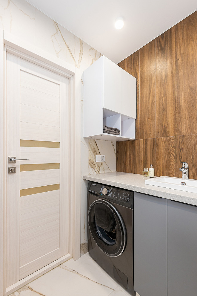 ул Романтиков