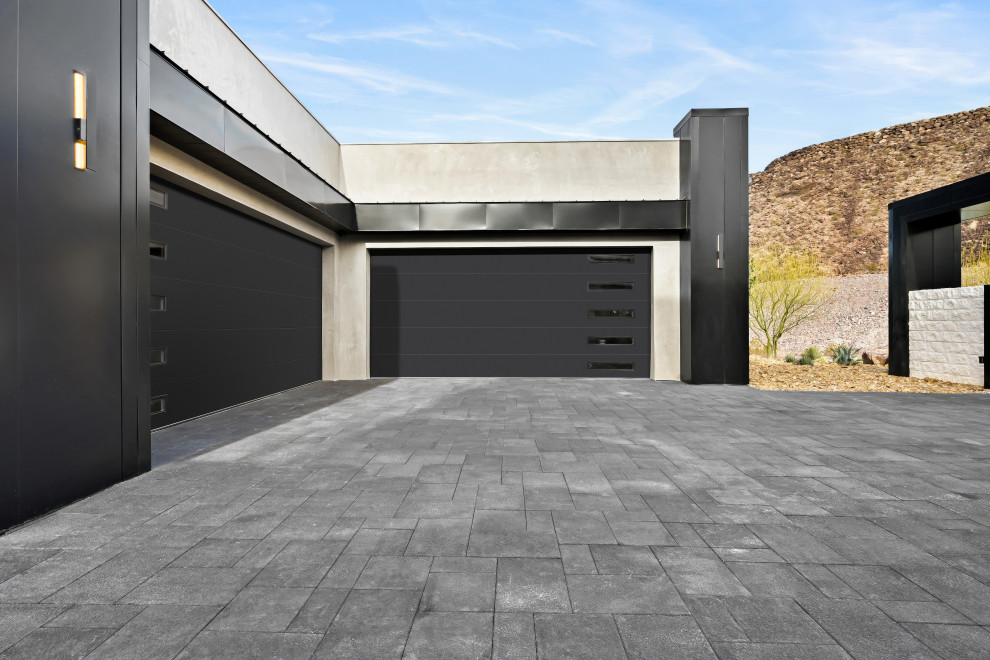 The New American Home 2023 Modern Garage Las Vegas by Clopay