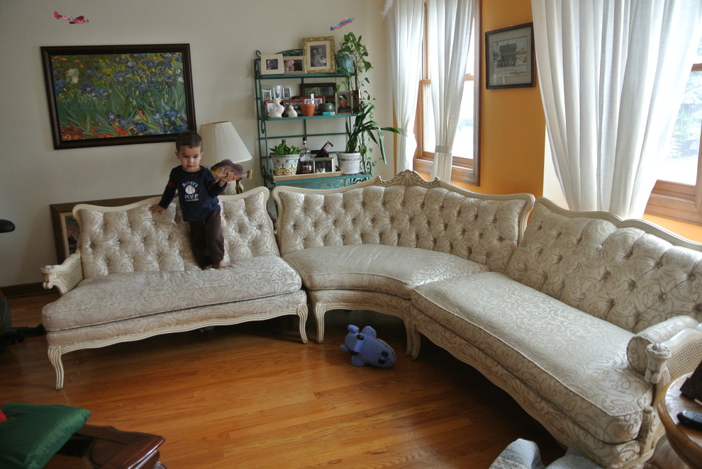 Vintage sectional couch dilema!