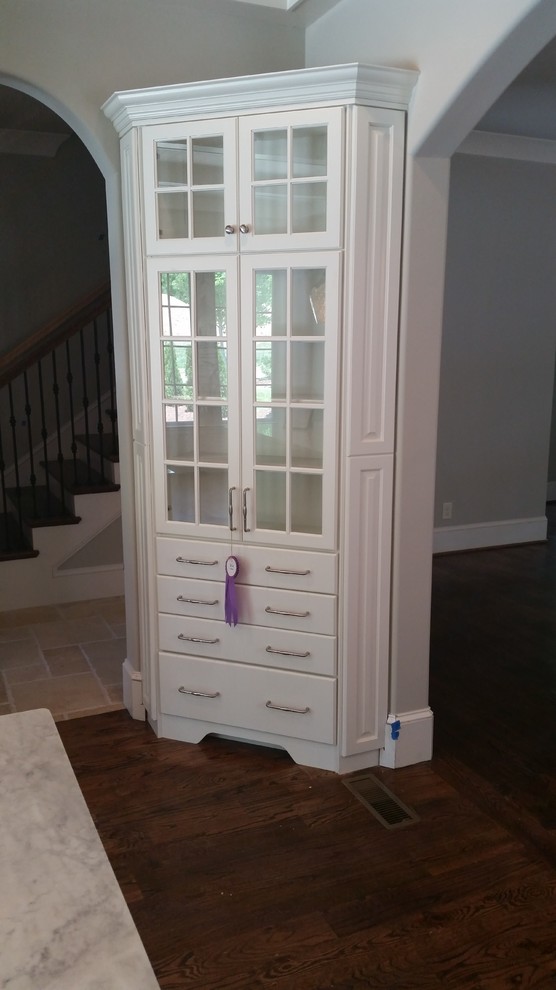 Example of a transitional kitchen design in Birmingham