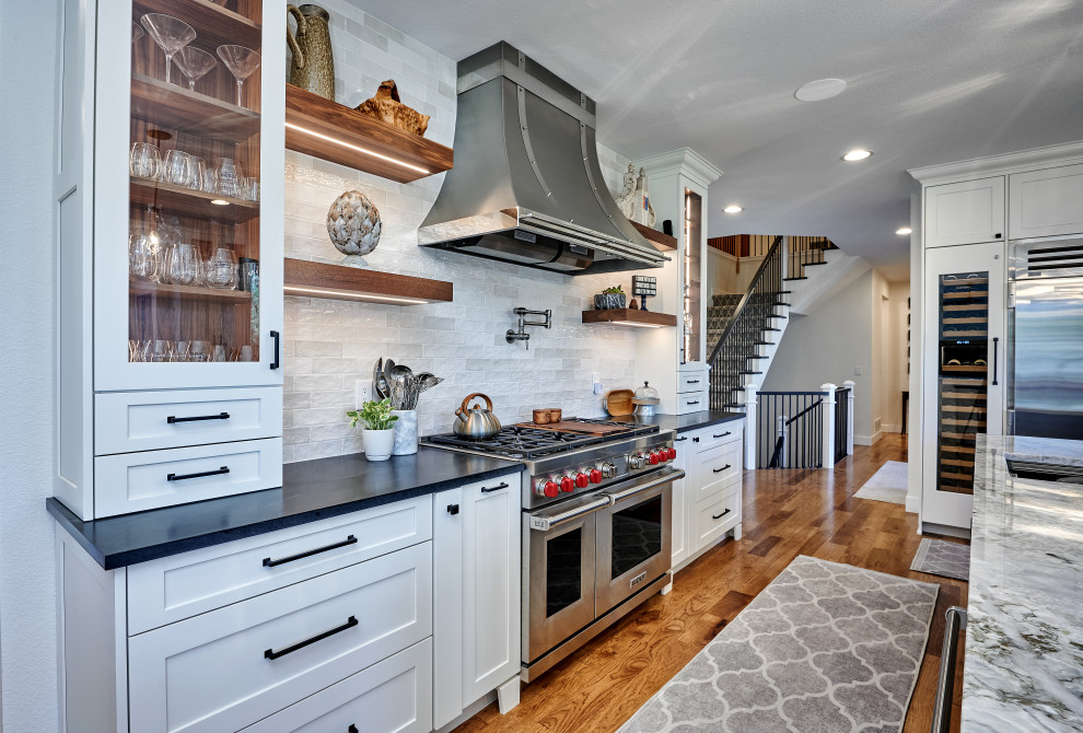 Kitchen - transitional kitchen idea in Denver