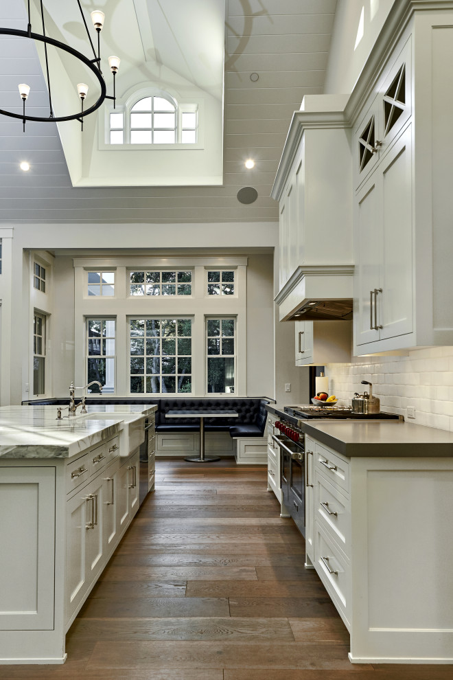 This is an example of a classic kitchen in San Francisco.