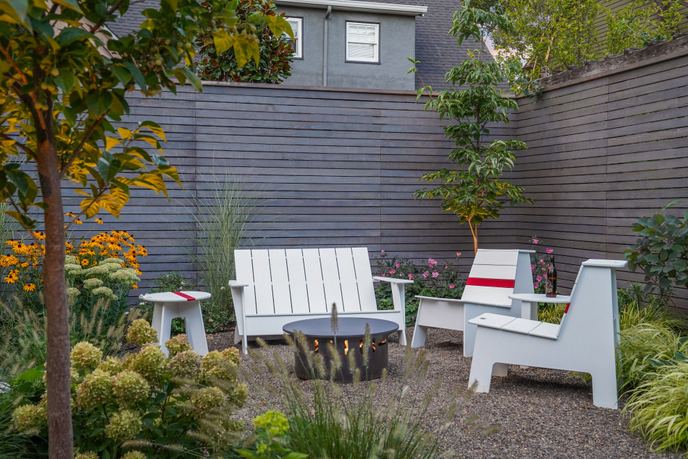 Trendy patio photo in Portland