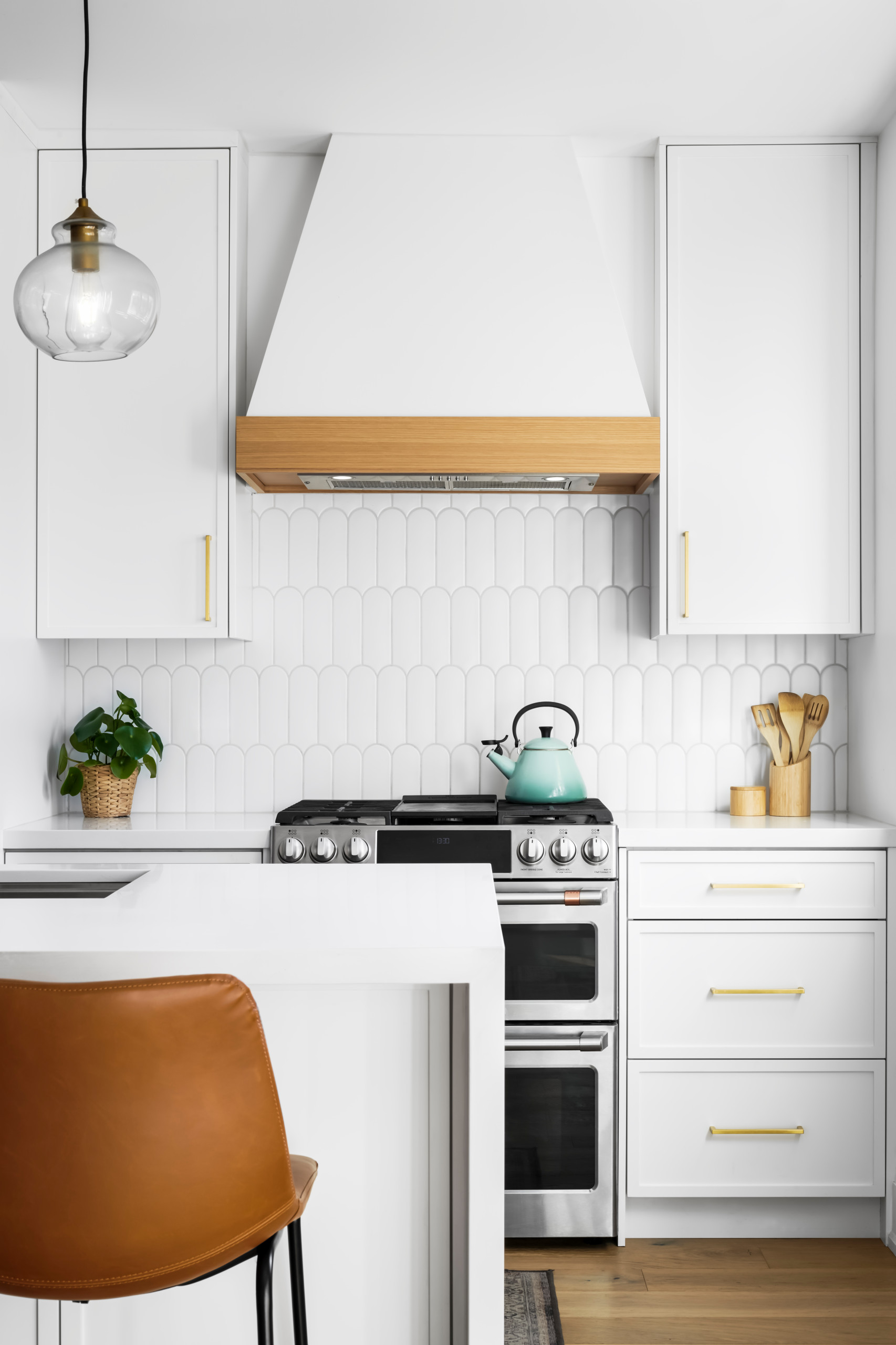 Inexpensive Scandi-Style Backsplash Idea