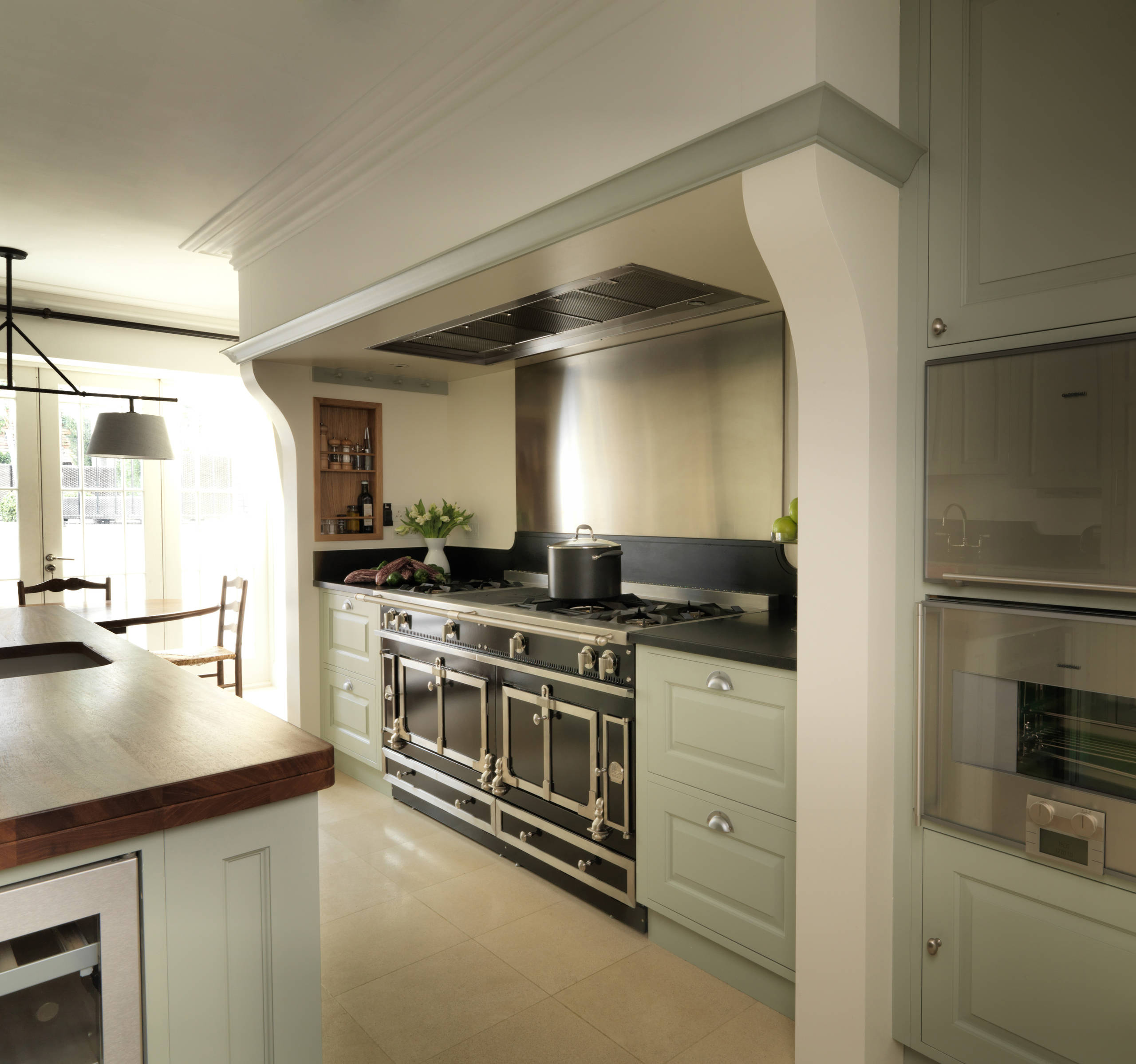 Kensington Kitchen designed and made by Tim Wood