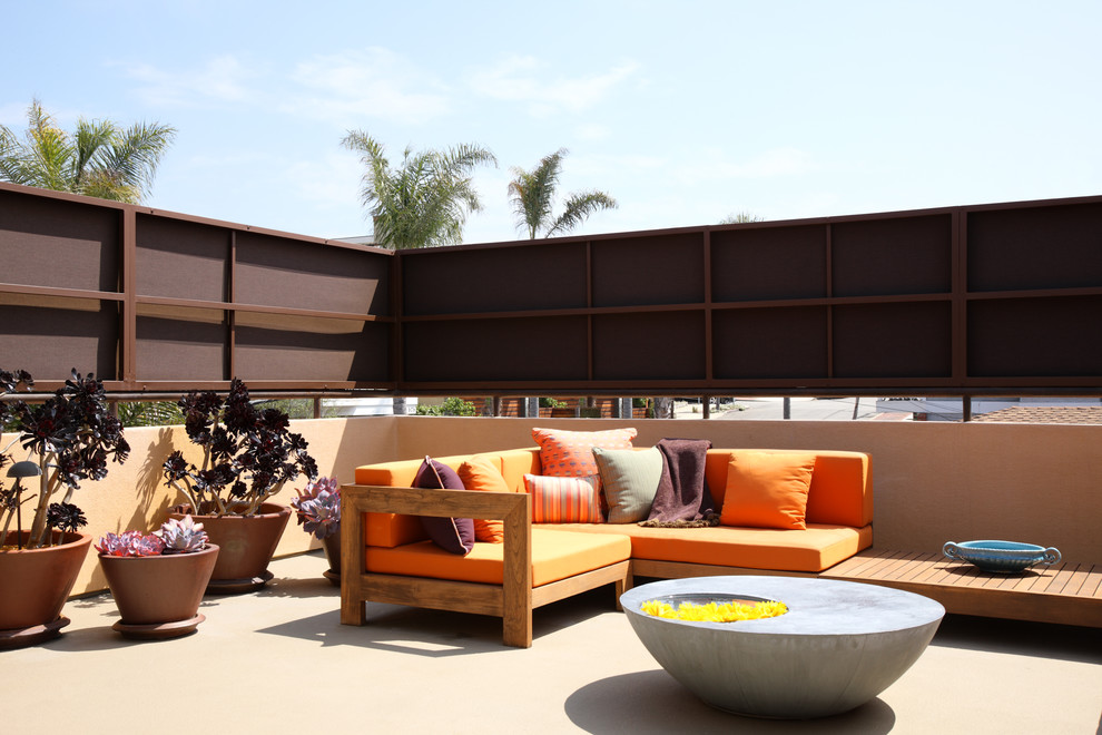 Photo of a modern rooftop and rooftop deck in Los Angeles.