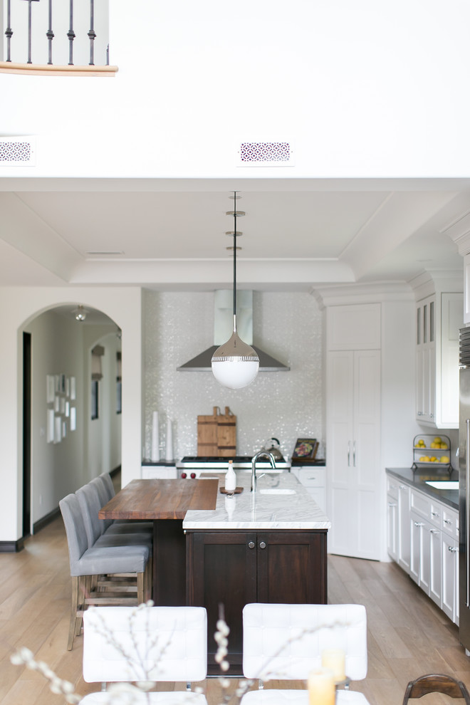 Example of a transitional kitchen design in Orange County
