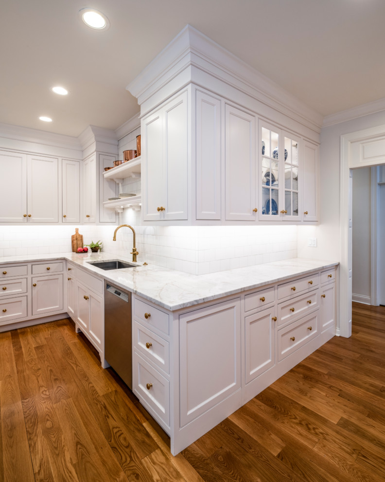 Inviting Indian Hill Kitchen by Don Justice Cabinet Makers ...