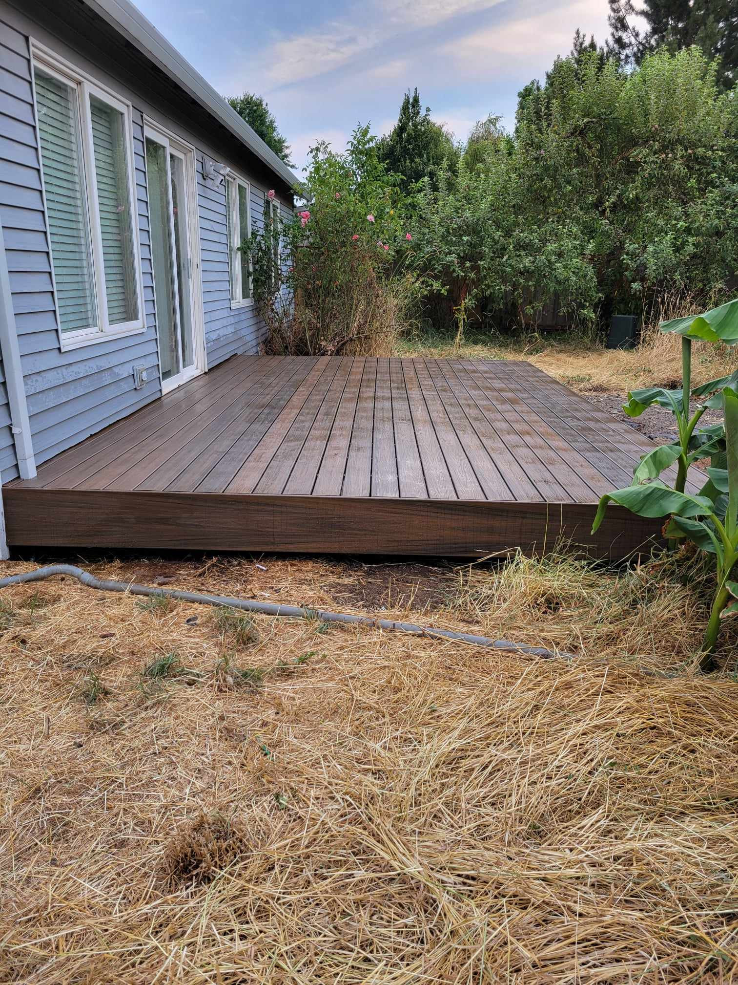 Ground level deck